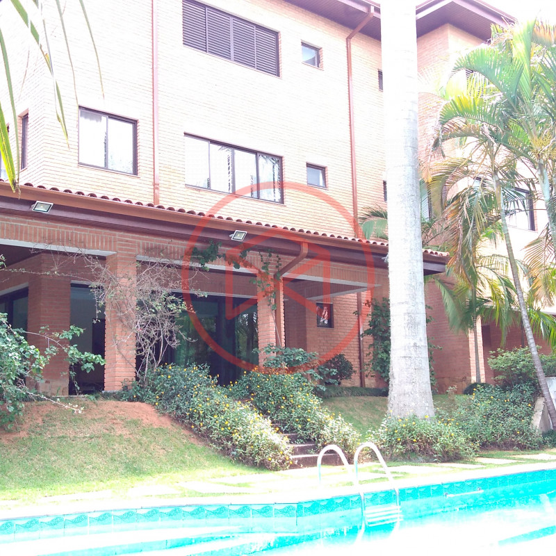 Chácara em Condomínio Fechado antes do centro! Interior de SP