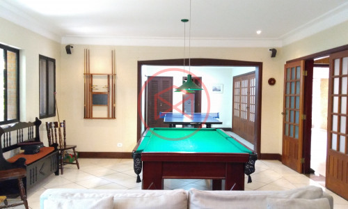 Chácara em Condomínio Fechado antes do centro! Interior de SP