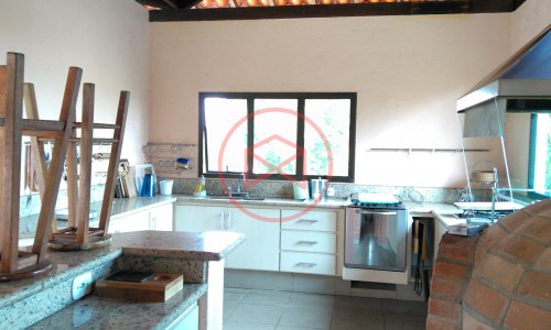 Chácara em Condomínio Fechado antes do centro! Interior de SP