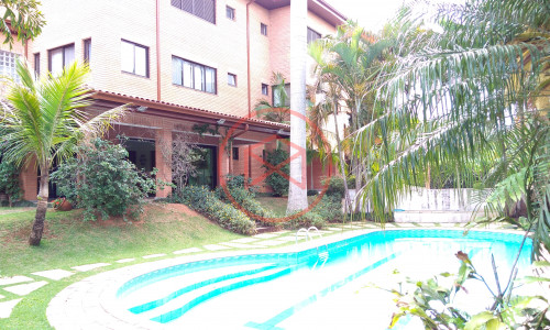 Chácara em Condomínio Fechado antes do centro! Interior de SP