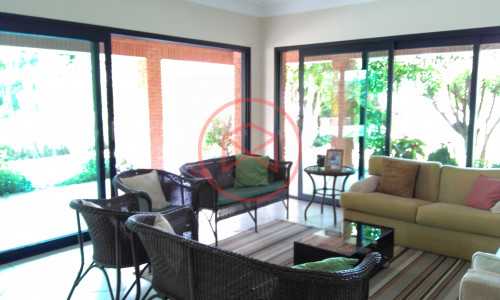 Chácara em Condomínio Fechado antes do centro! Interior de SP