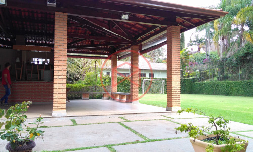 Chácara em Condomínio Fechado antes do centro! Interior de SP