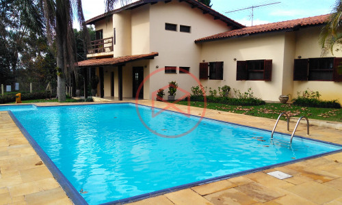 Chácara em Condomínio Fechado de Alto Padrão, Antes do Centro! Interior de SP