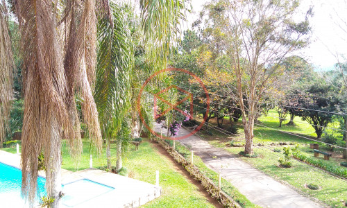 Chácara em Condomínio Fechado de Alto Padrão, Antes do Centro! Interior de SP