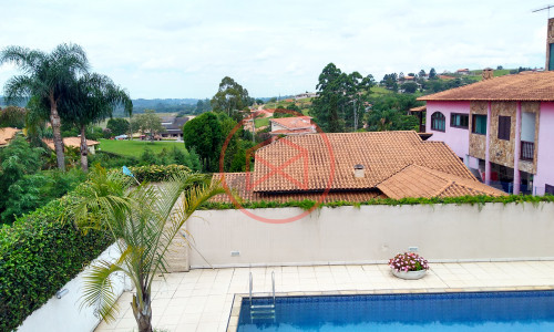 Casa de Campo em Condomínio Fechado de Alto Padrão. Interior de SP