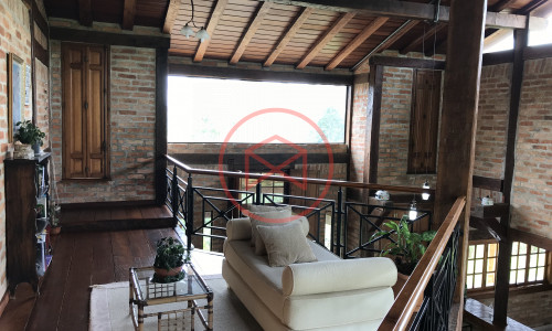 Chácara em Ibiúna antes do centro!!