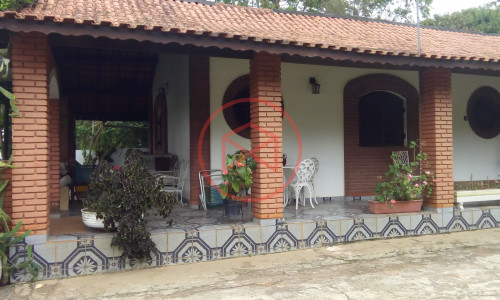 Chácara em Ibiúna antes do centro!! Interior de SP