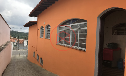 Casa no centro da cidade!! Interior de SP