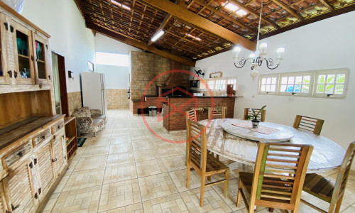 Chácara em Ibiuna antes do centro!! Interior de SP