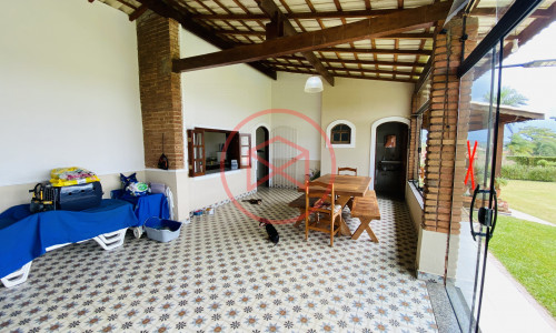 Chácara em Condomínio Fechado Antes do Centro!! Interior de SP