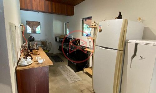 Chácara em Condomínio Fechado de Alto Padrão ante do Centro de Ibiúna.