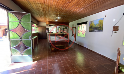 Chácara em Condomínio Fechado de Alto Padrão ante do Centro de Ibiúna.