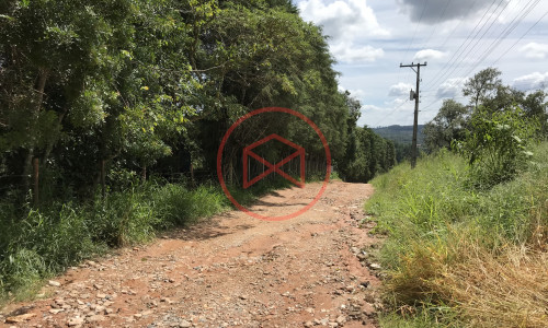 Terreno em Ibiúna antes do Centro!! Interior de SP