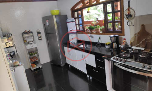 Chácara em Condomínio próximo ao Centro de Ibiúna! Interior de SP