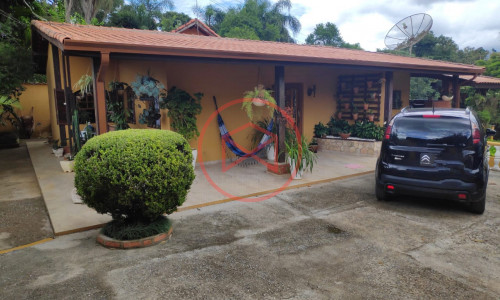 Chácara em Condomínio próximo ao Centro de Ibiúna! Interior de SP