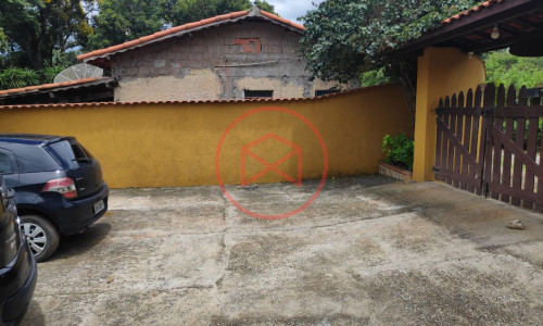 Chácara em Condomínio próximo ao Centro de Ibiúna! Interior de SP