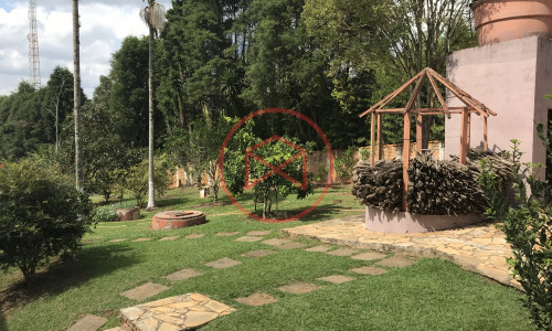 Chácara Antes do Centro de Ibiúna. Interior de SP