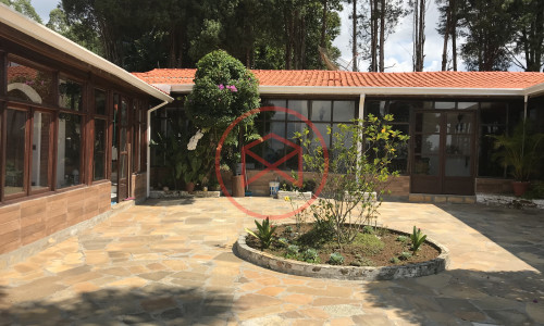 Chácara Antes do Centro de Ibiúna. Interior de SP