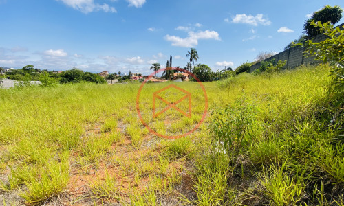 Terremo Plano em Loteamento Fechado Antes do Centro de Ibiúna!!
