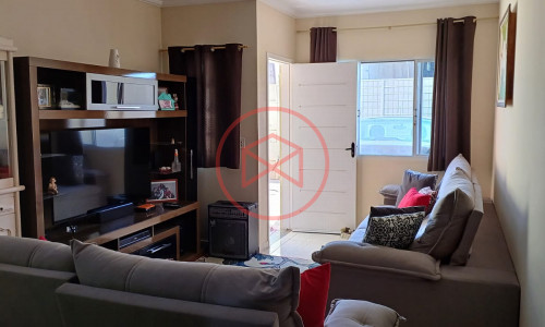 Casa Próximo ao Centro de Ibiúna!!