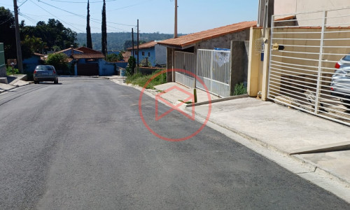 Casa Próximo ao Centro de Ibiúna!!