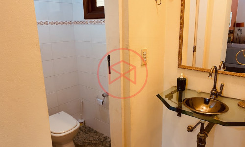 Chácara em Condomínio Fechado de Alto Padrão com acesso a Represa!!