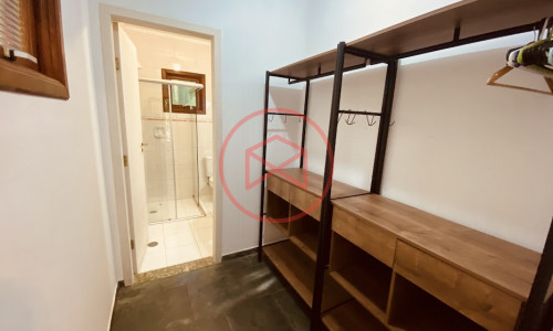 Chácara em Condomínio Fechado de Alto Padrão com acesso a Represa!!