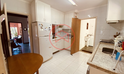 Chácara em Condomínio Fechado de Alto Padrão com acesso a Represa!!