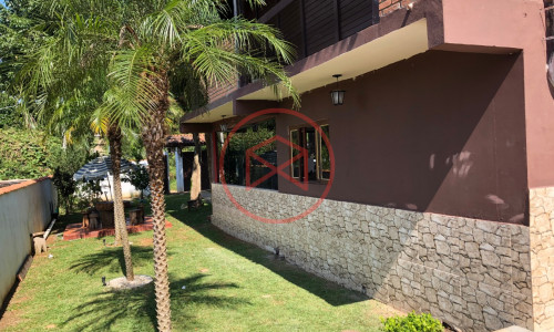 Chácara em Condomínio Próximo ao Centro!!