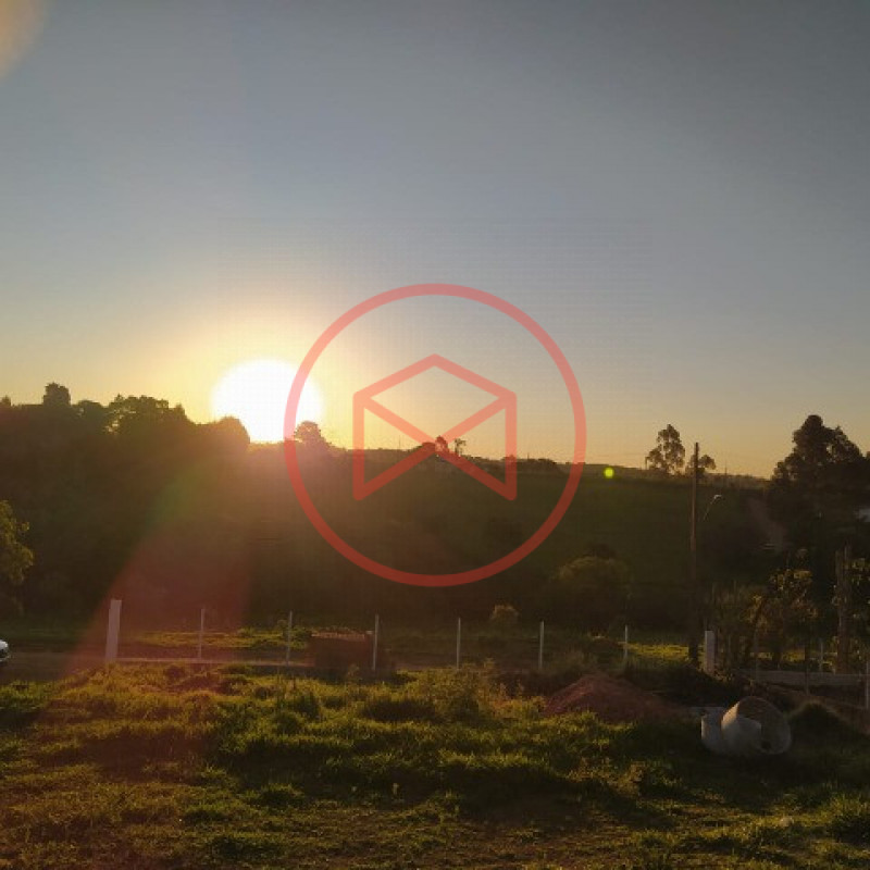 Lote em Condomínio Fechado!!