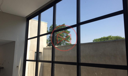 Casa em condomínio fechado!