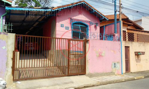 Casa no Centro de Ibiúna