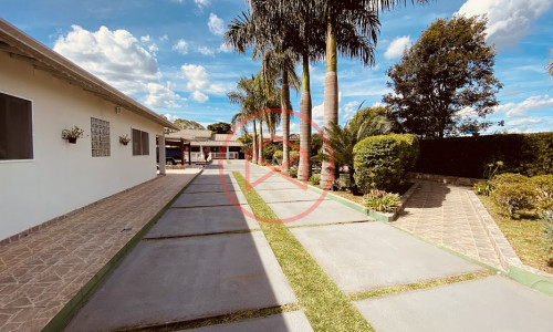 Chácara em Condomínio Antes do Centro!!