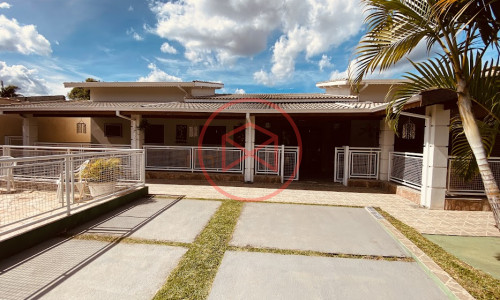 Chácara em Condomínio Antes do Centro!!