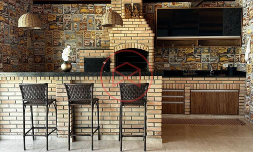 Chácara em Condomínio Fechado Próximo do Centro de Ibiúna!!