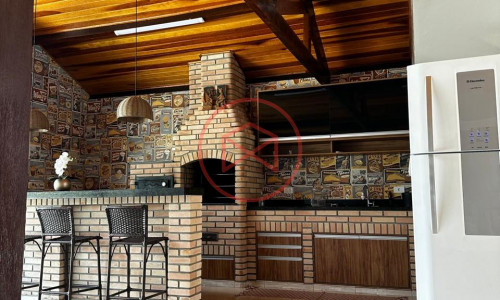 Chácara em Condomínio Fechado Próximo do Centro de Ibiúna!!