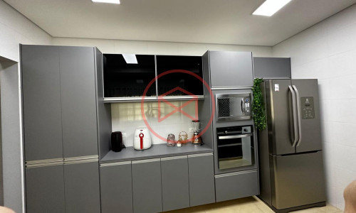 Chácara em Condomínio Fechado Próximo do Centro de Ibiúna!!