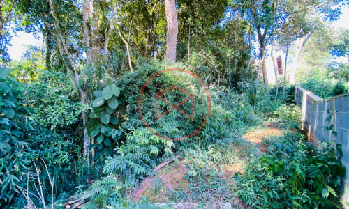 Lote em Condomínio Fechado Antes do Centro!!