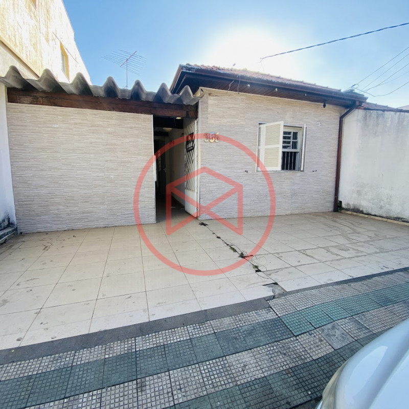 Casa Comercial no Centro de Ibiúna