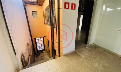 Casa Comercial no Centro de Ibiúna