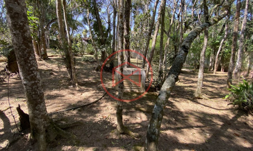 Chácara em Loteamento fechado em Ibiúna Antes do centro.