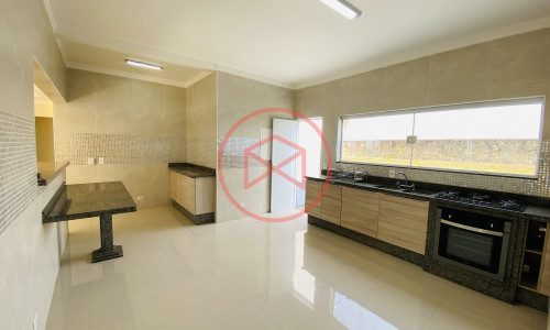 Chácara em Condomínio Antes do Centro!!