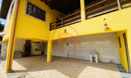 Chácara em Condomínio Antes do Centro!!