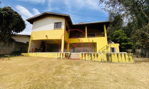 Chácara em Condomínio Antes do Centro!!