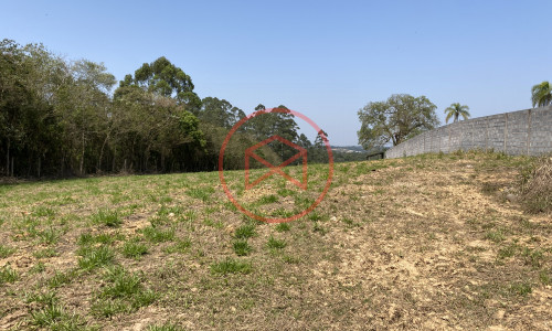 Terreno antes do centro de Ibiuna