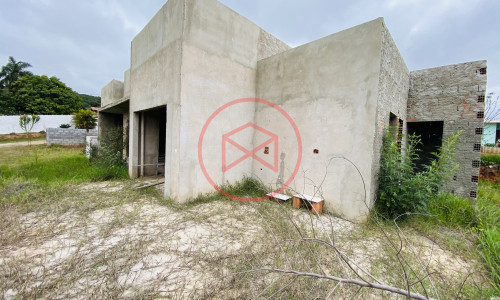 Chácara em Condomínio Fechado!!