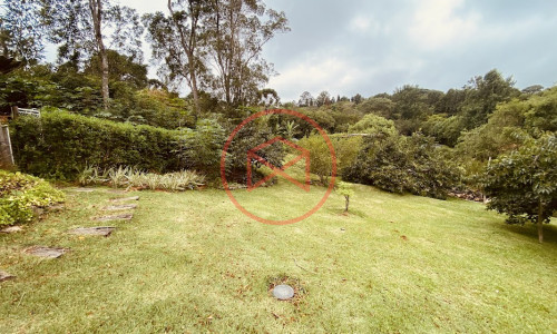 Chácara em Condomínio com 5.000 mts Antes do Centro!!