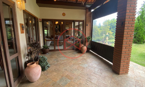 Chácara em Condomínio com 5.000 mts Antes do Centro!!