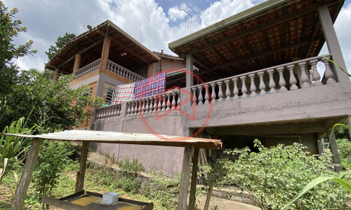 Chácara Antes do Centro de Ibiúna!!