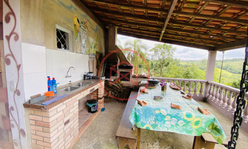 Chácara Antes do Centro de Ibiúna!!